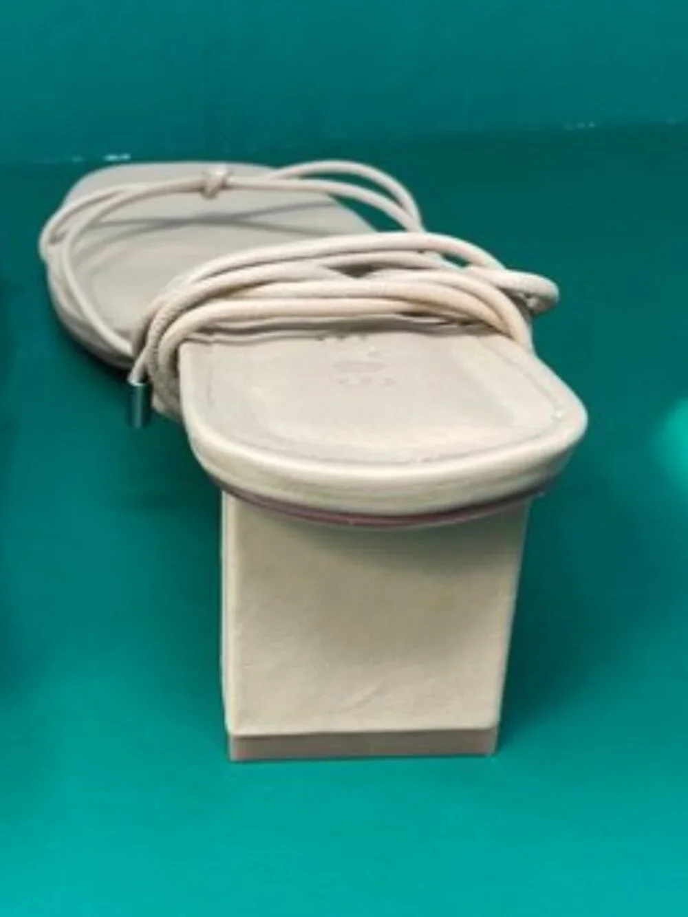 Sol Sana leather upper